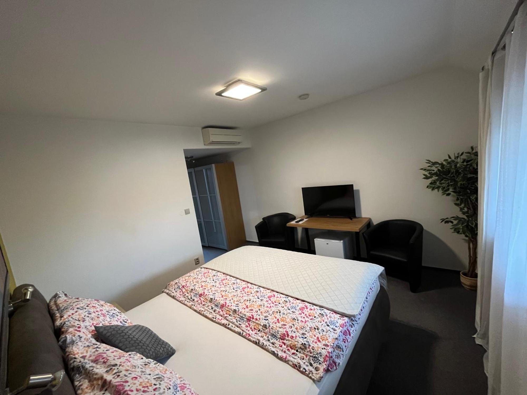 Hotel Algar Opava Dış mekan fotoğraf