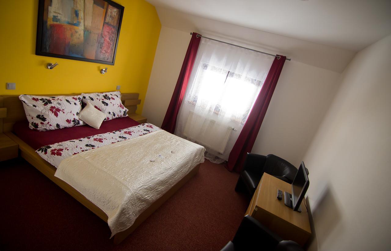 Hotel Algar Opava Dış mekan fotoğraf